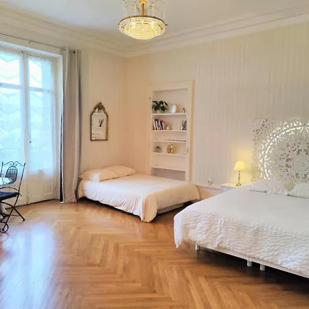 アパート Grand Studio 38m2 Dans Ancien Palace Avec Piscine Et Place De Parking Privee