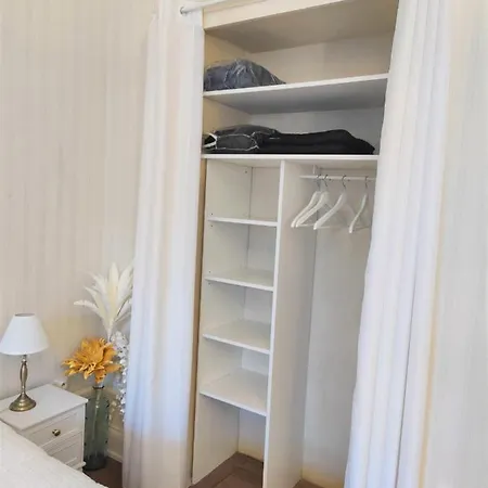 Grand Studio 38m2 Dans Ancien Palace Avec Piscine Et Place De Parking Privee エクスレバン